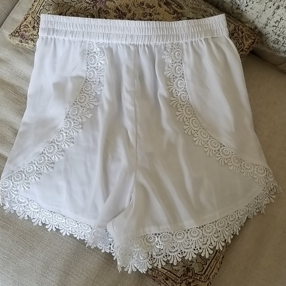 NWT Blue Island shorts